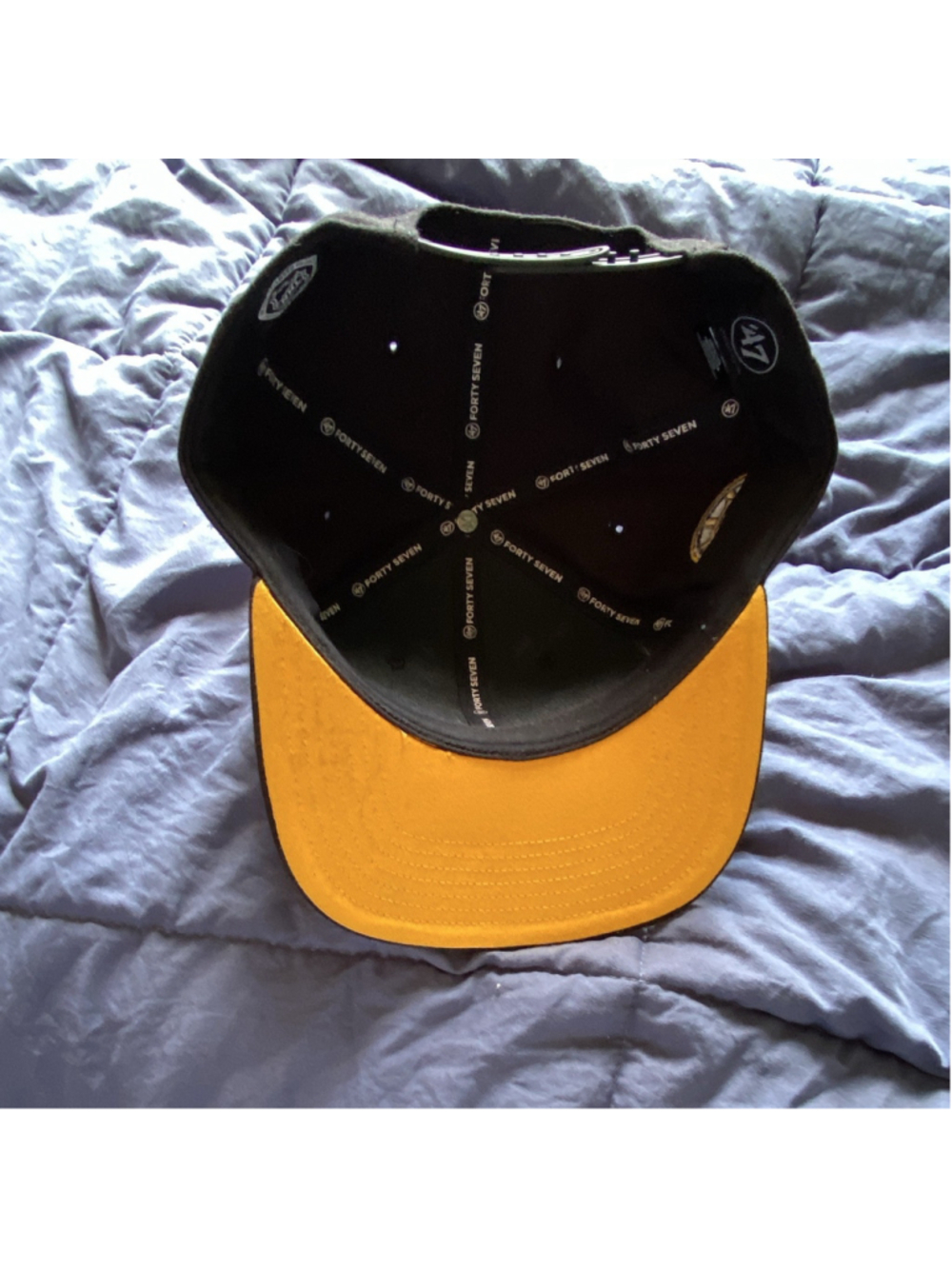'47 Boston Bruins NHL Cap Black/Yellow One Size Officially Licensed - Picture 5 of 8